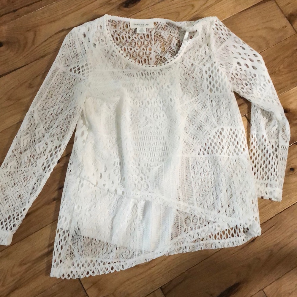 White long sleeved top